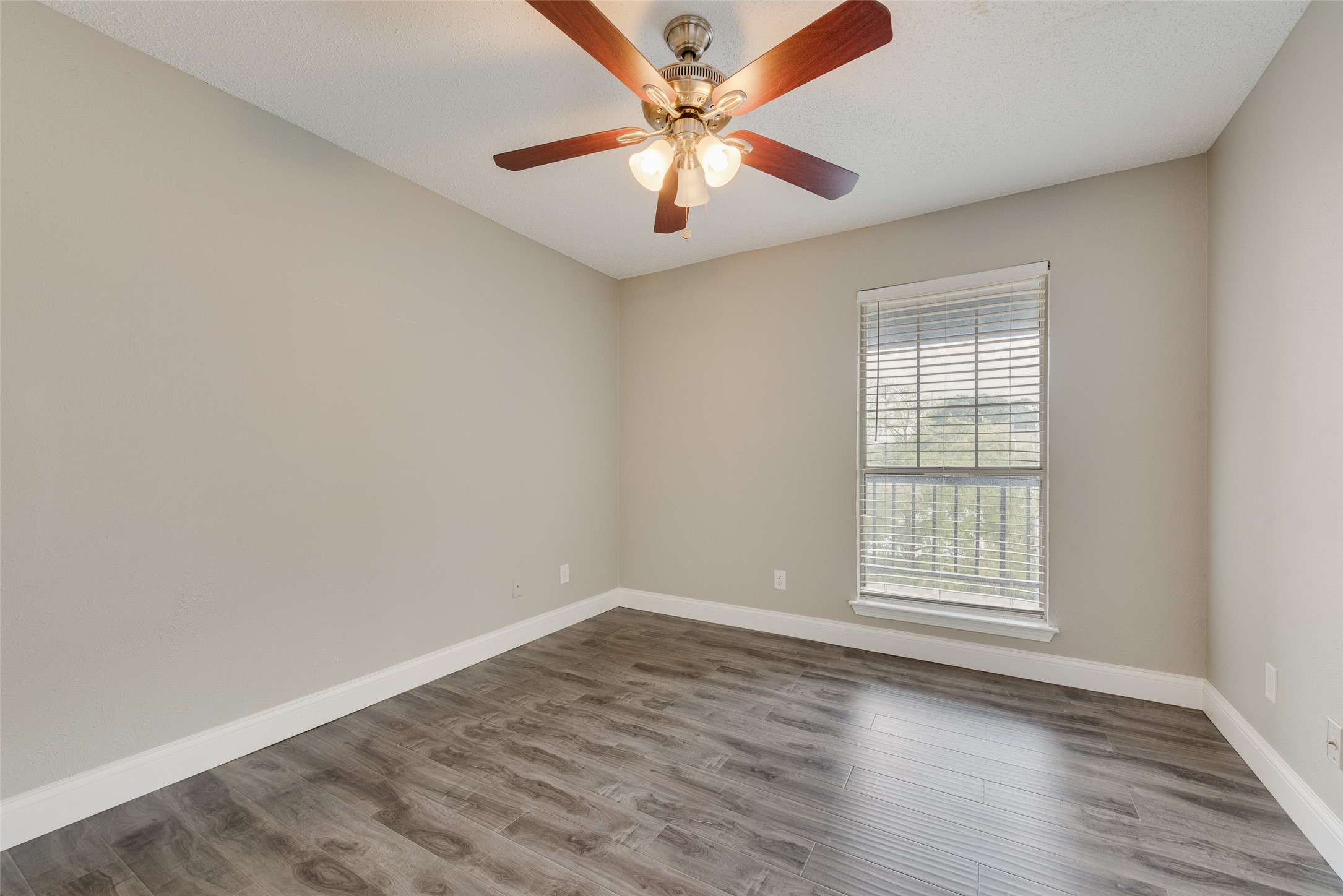 18333 Roehampton Drive Dallas TX 75252