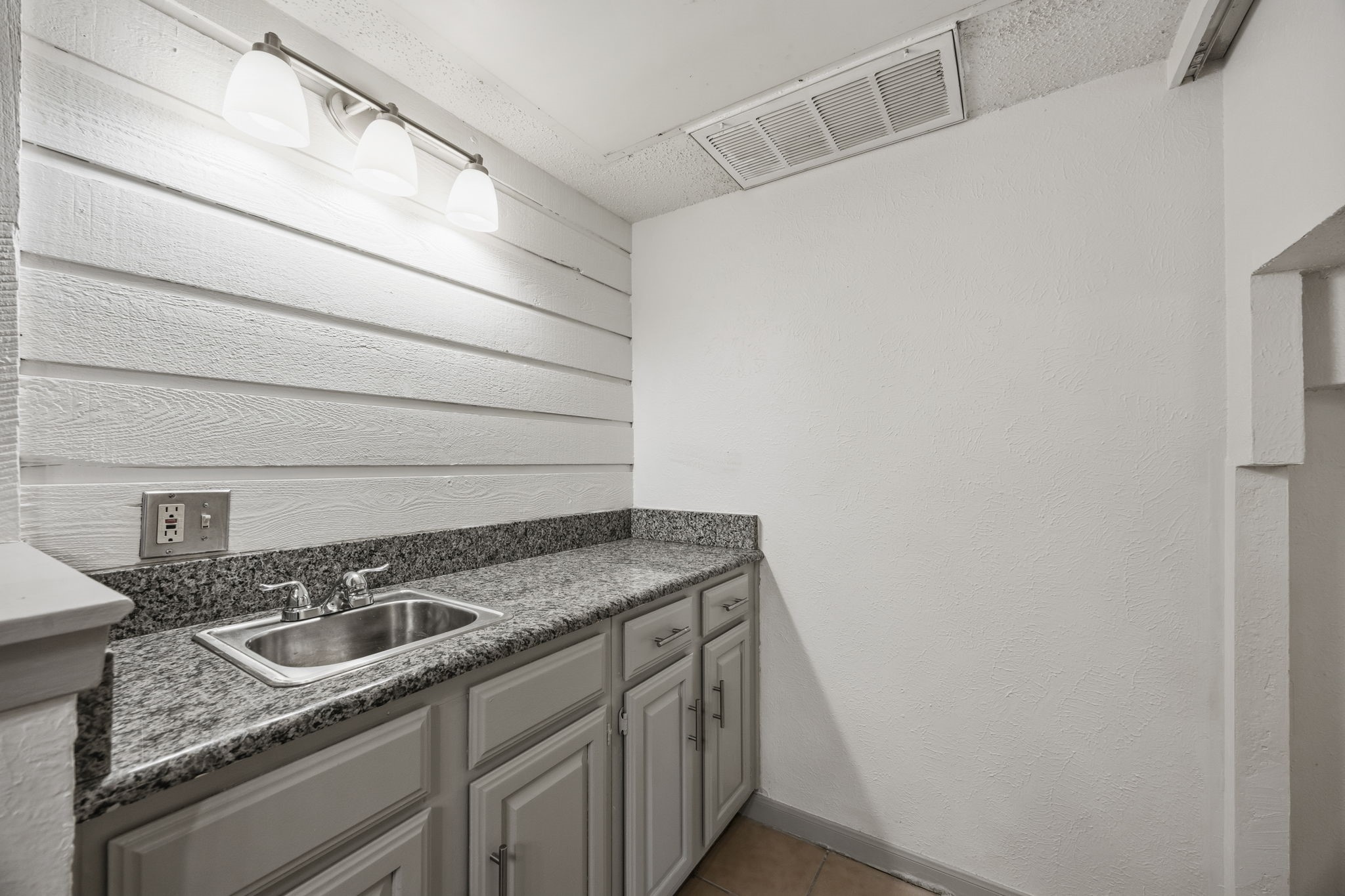 4241 Madera Road Irving TX 75038