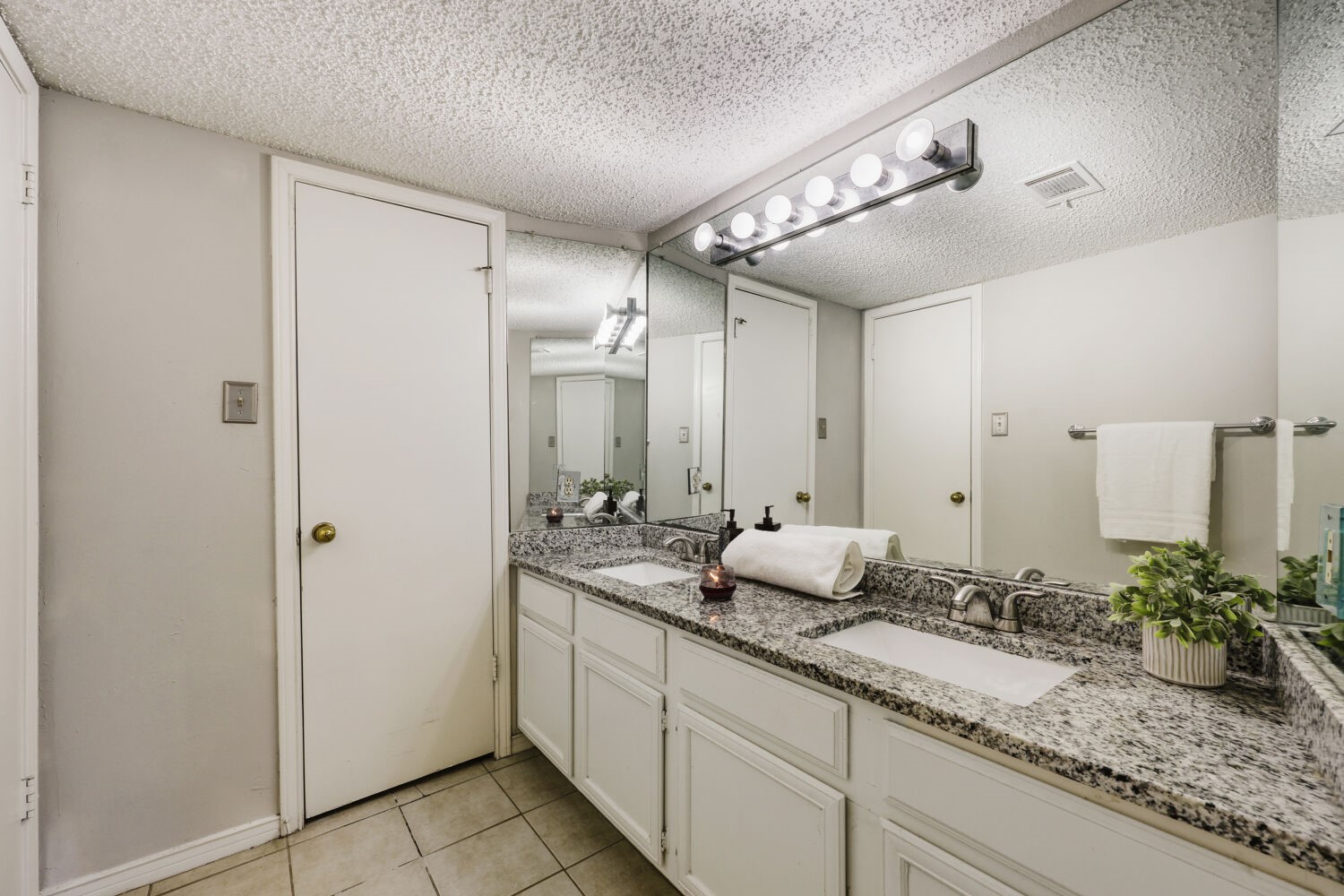 2420 Northlake Court Irving TX 75038