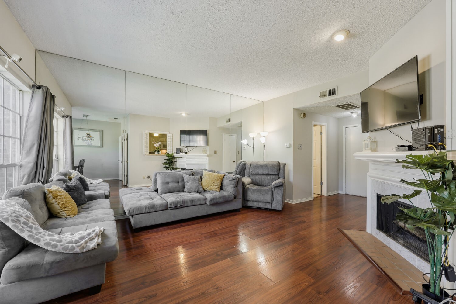 2420 Northlake Court Irving TX 75038