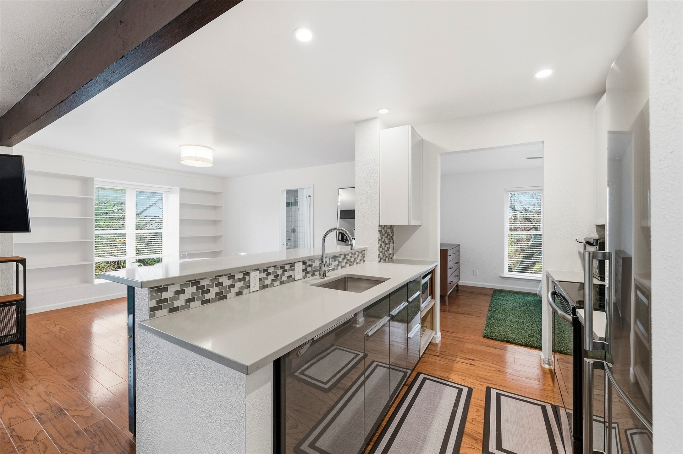 4837 Cedar Springs Road Dallas TX 75219