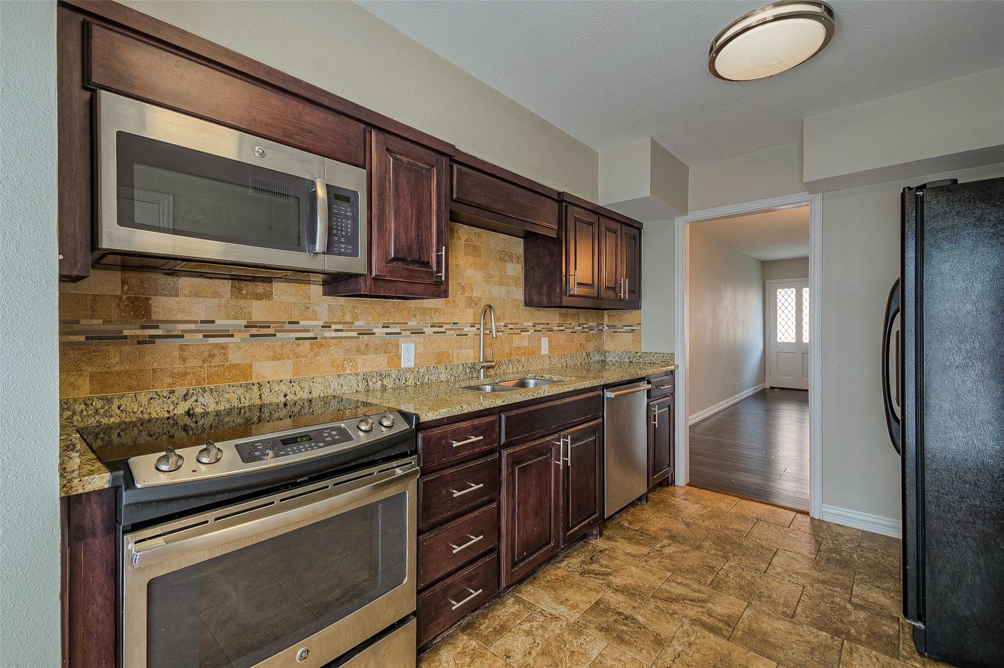 7830 Meadow Park Drive Dallas TX 75230