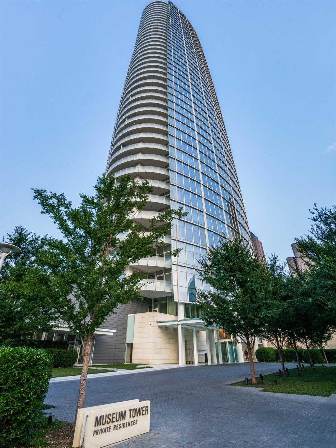 1918 Olive Street Dallas TX 75021