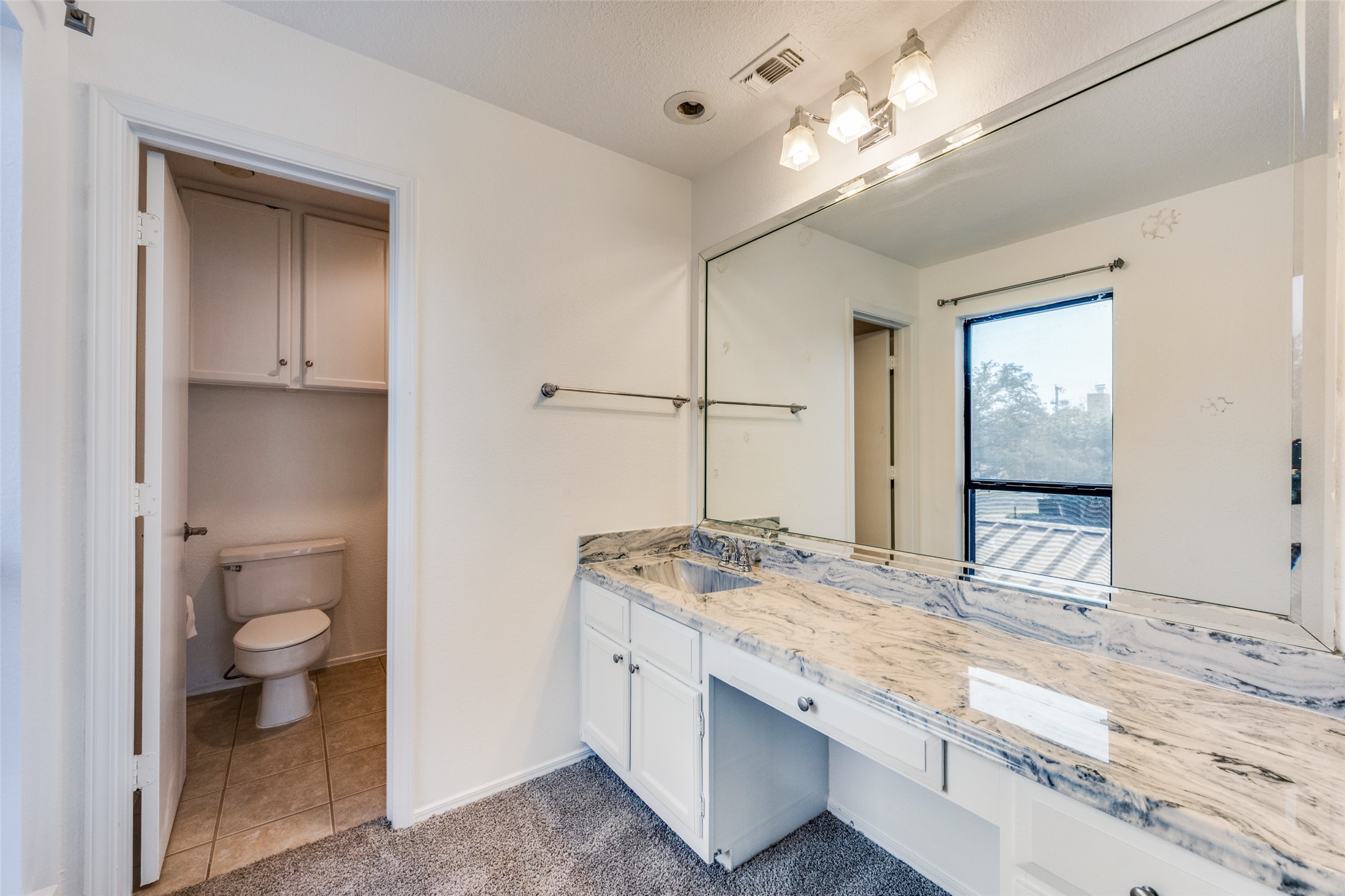 1105 Bert Drive Arlington TX 76012