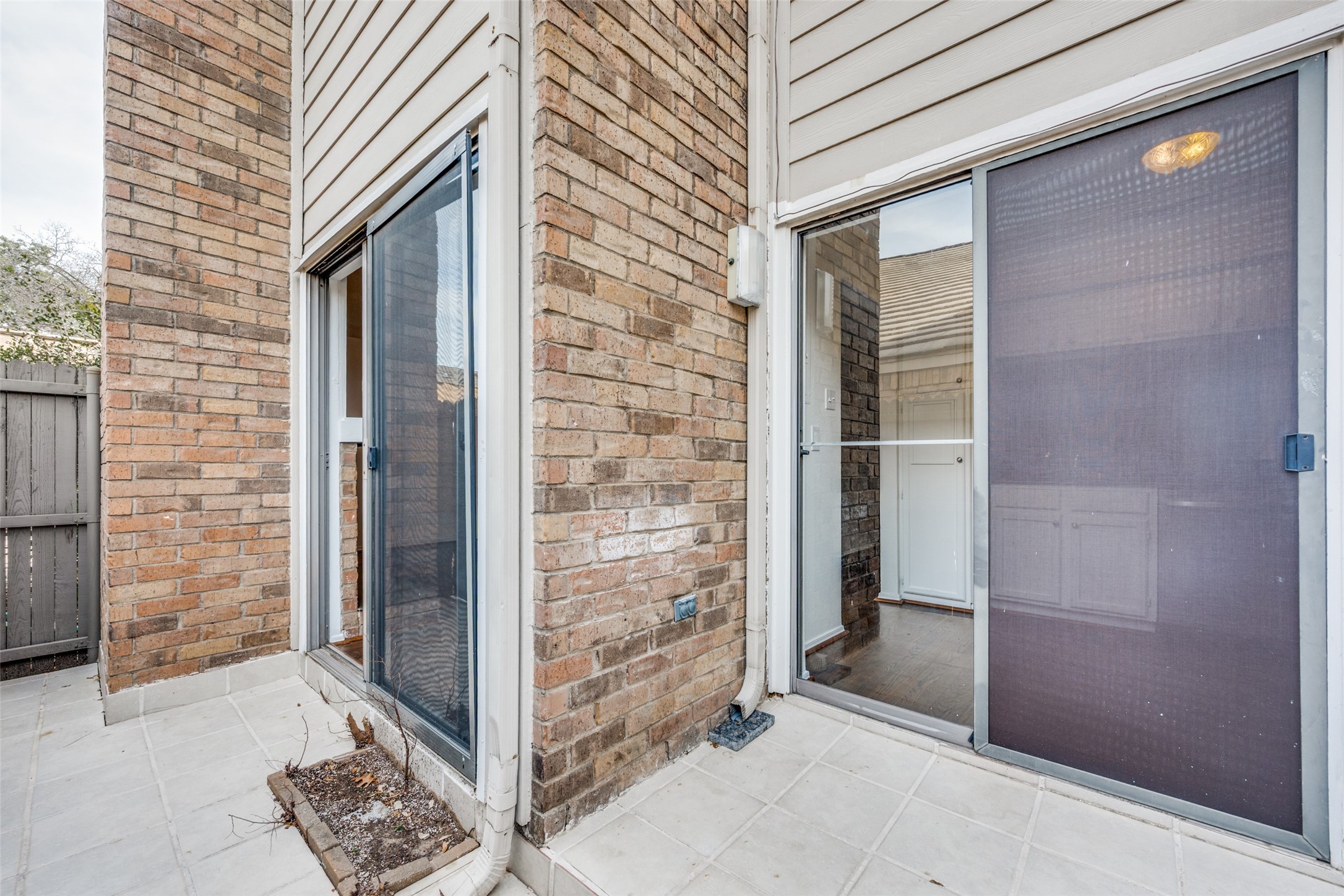 1105 Bert Drive Arlington TX 76012