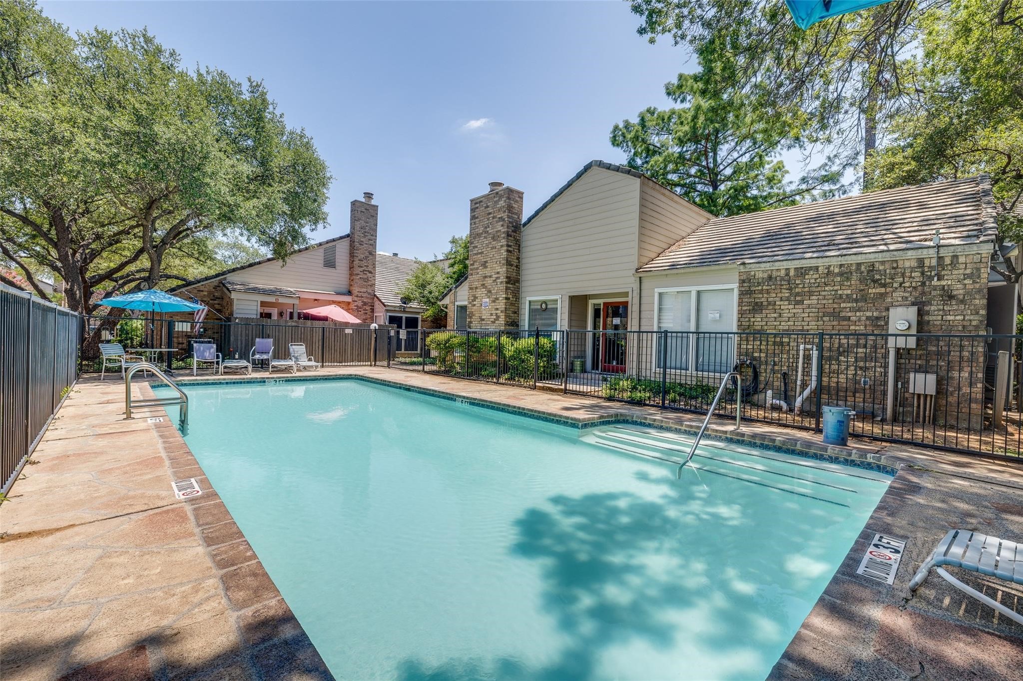 1105 Bert Drive Arlington TX 76012