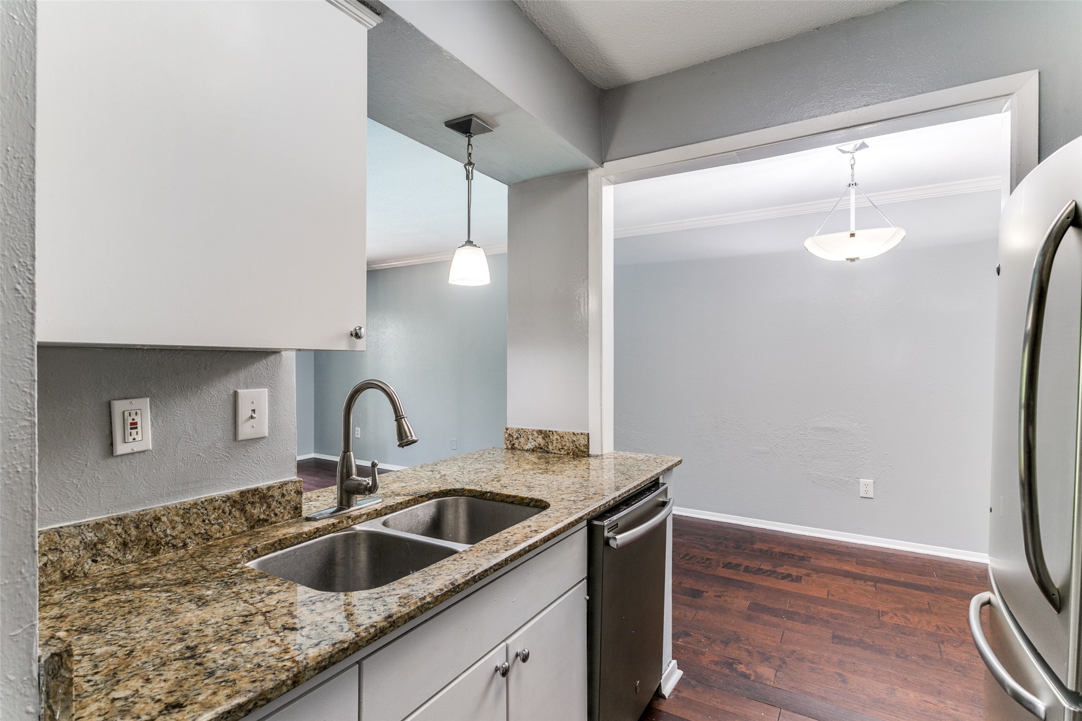 4837 Cedar Springs Road Dallas TX 75219