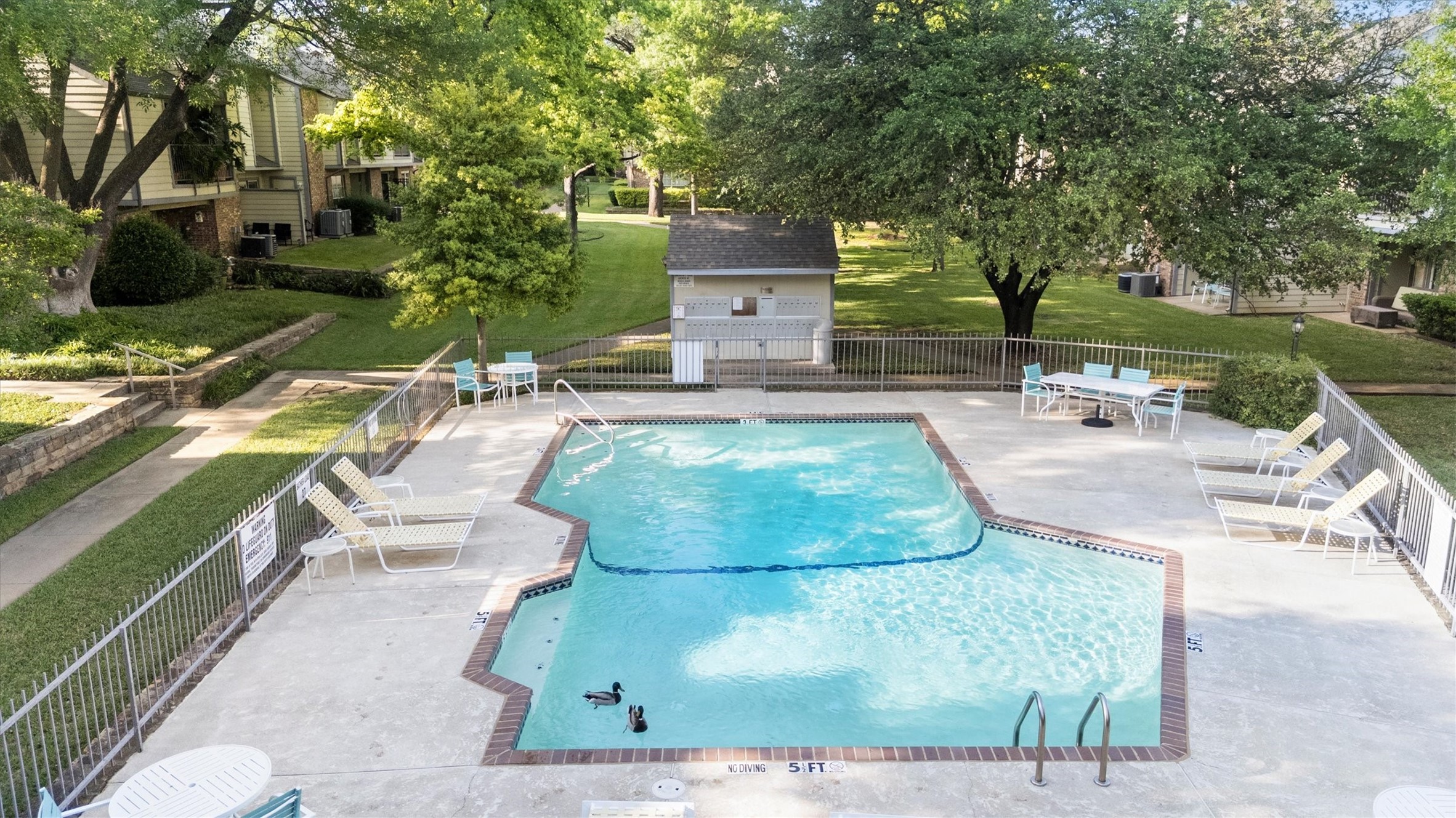 2535 Wedglea Drive Dallas TX 75211