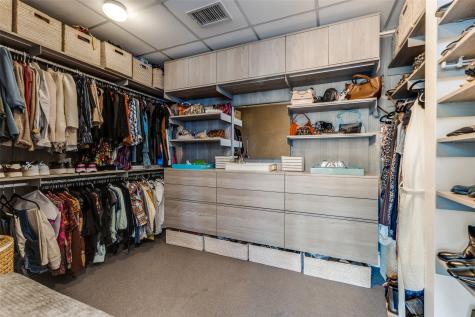 3130 N Harwood Street Dallas TX 75201