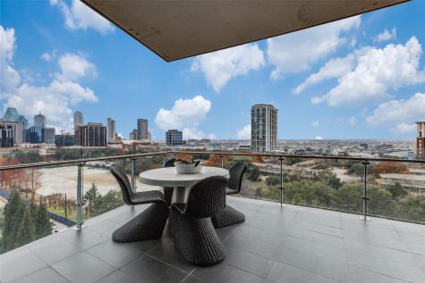 3130 N Harwood Street Dallas TX 75201