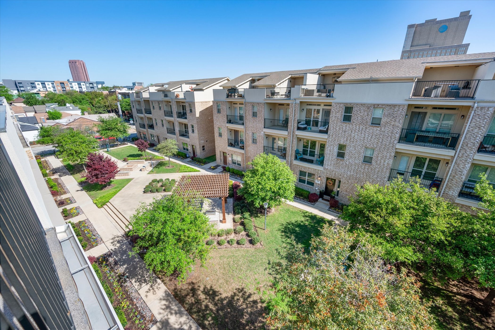 1304 Palm Canyon Drive Dallas TX 75204