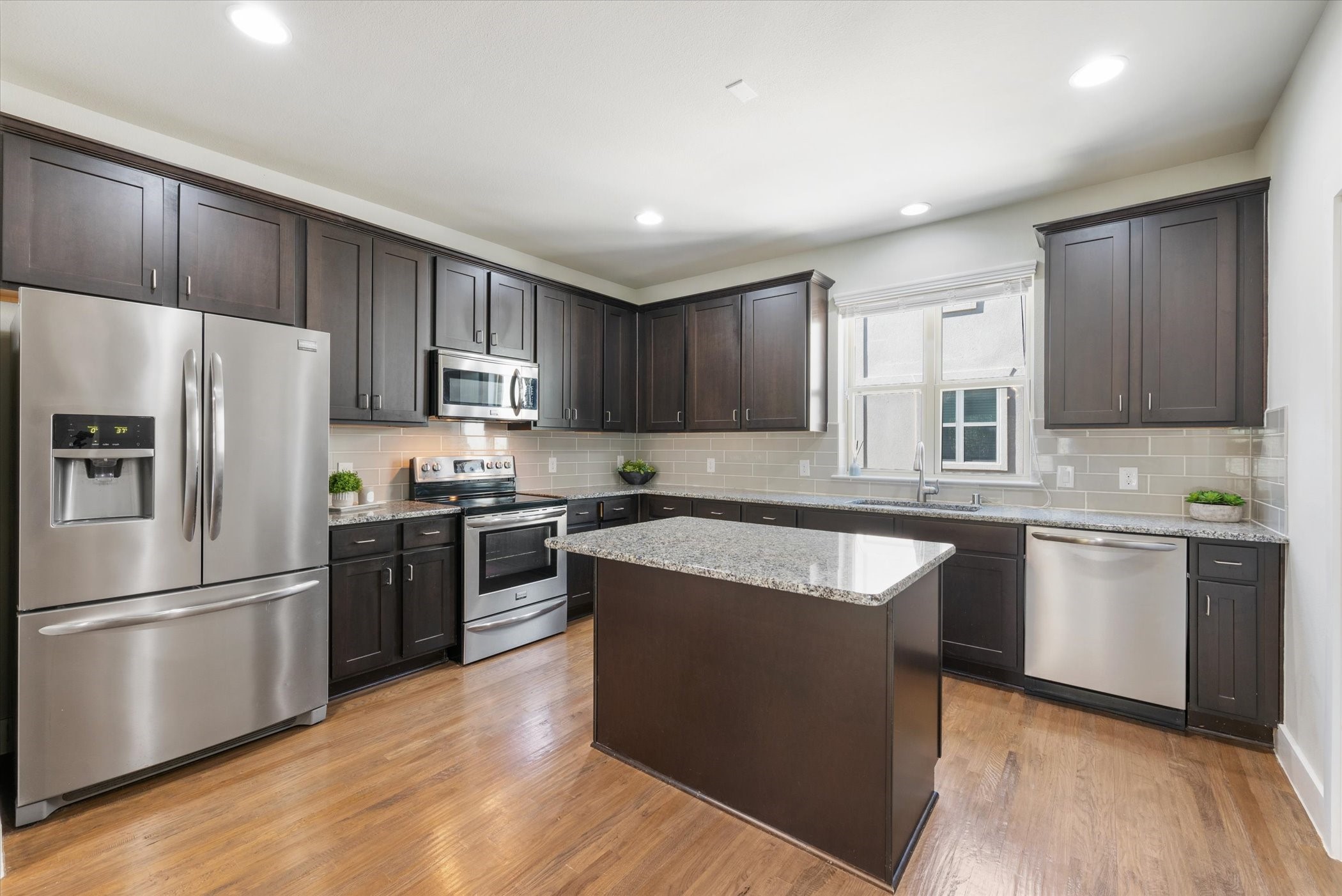 1304 Palm Canyon Drive Dallas TX 75204