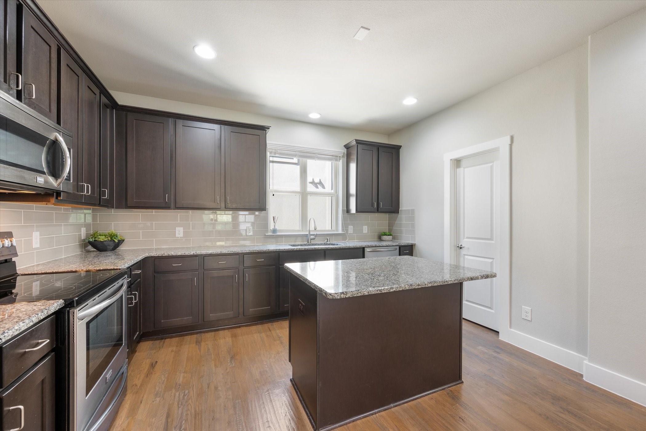 1304 Palm Canyon Drive Dallas TX 75204