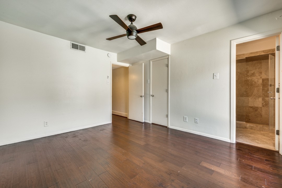 5926 Sandhurst Lane Dallas TX 75206