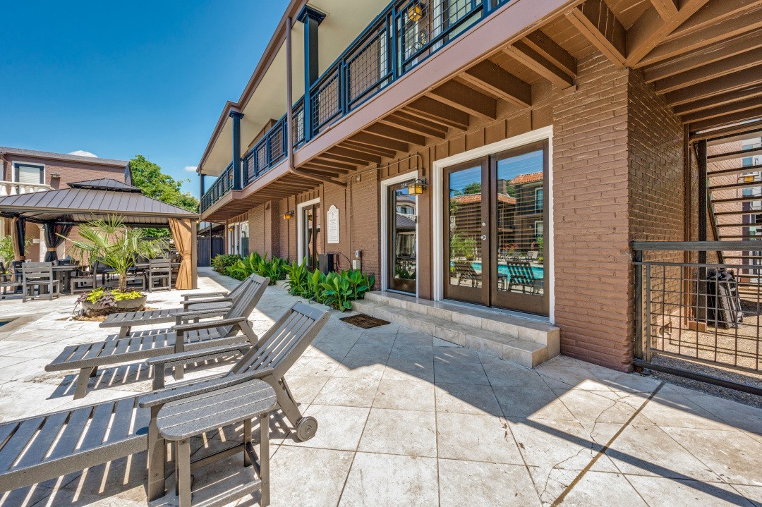 5926 Sandhurst Lane Dallas TX 75206