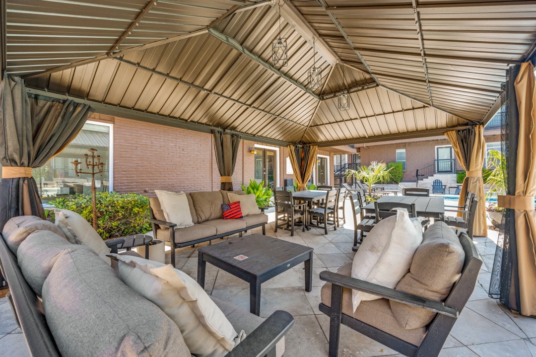 5926 Sandhurst Lane Dallas TX 75206