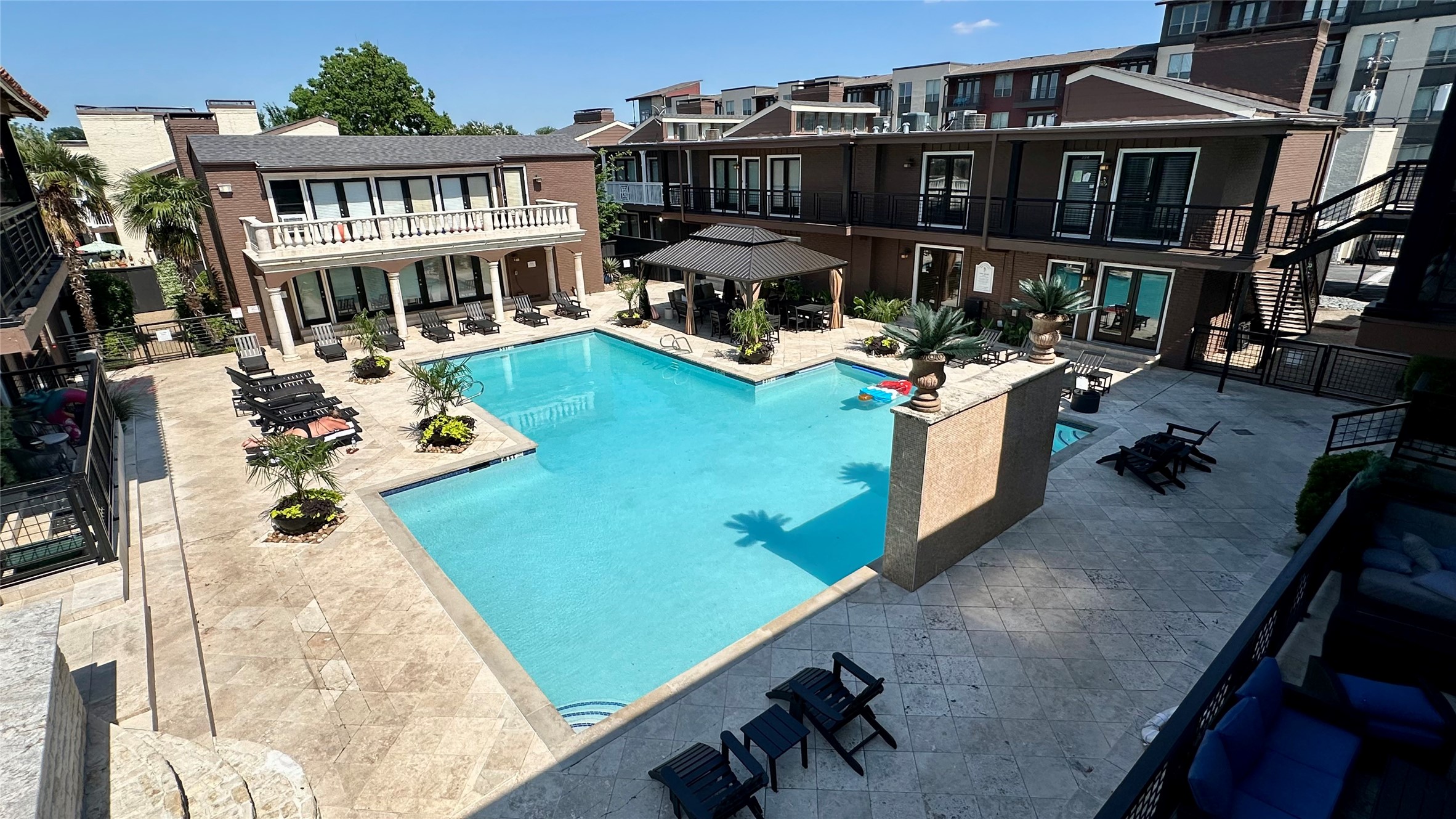 5926 Sandhurst Lane Dallas TX 75206