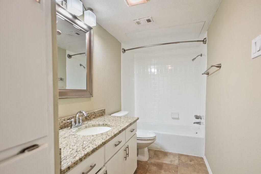 4524 Amesbury Drive Dallas TX 75206