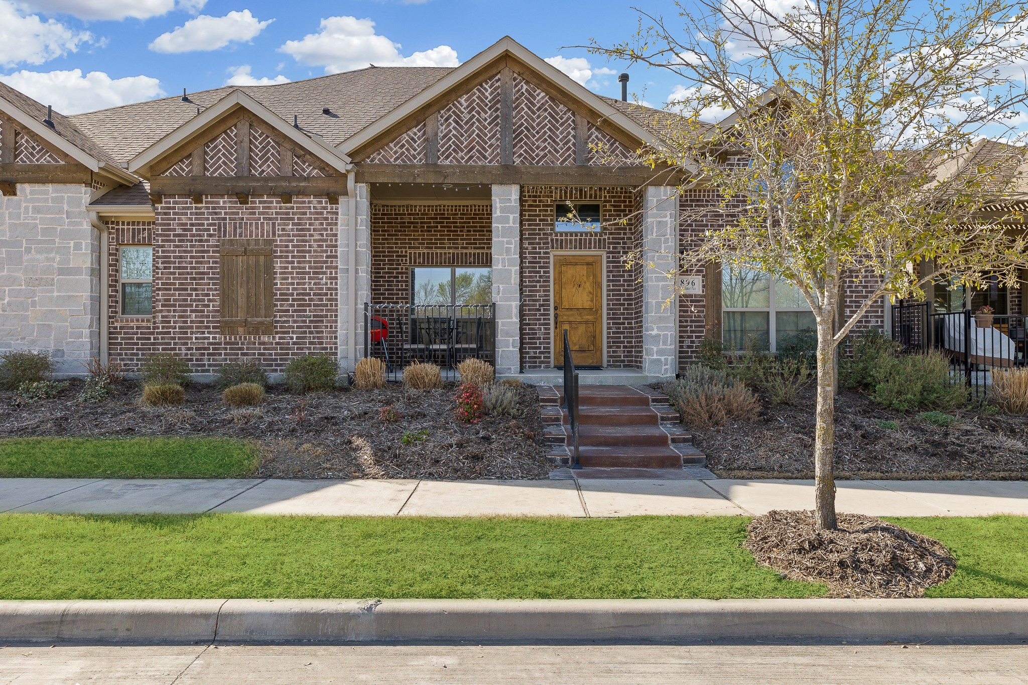 896 Hatton Sumner Place Arlington TX 76005