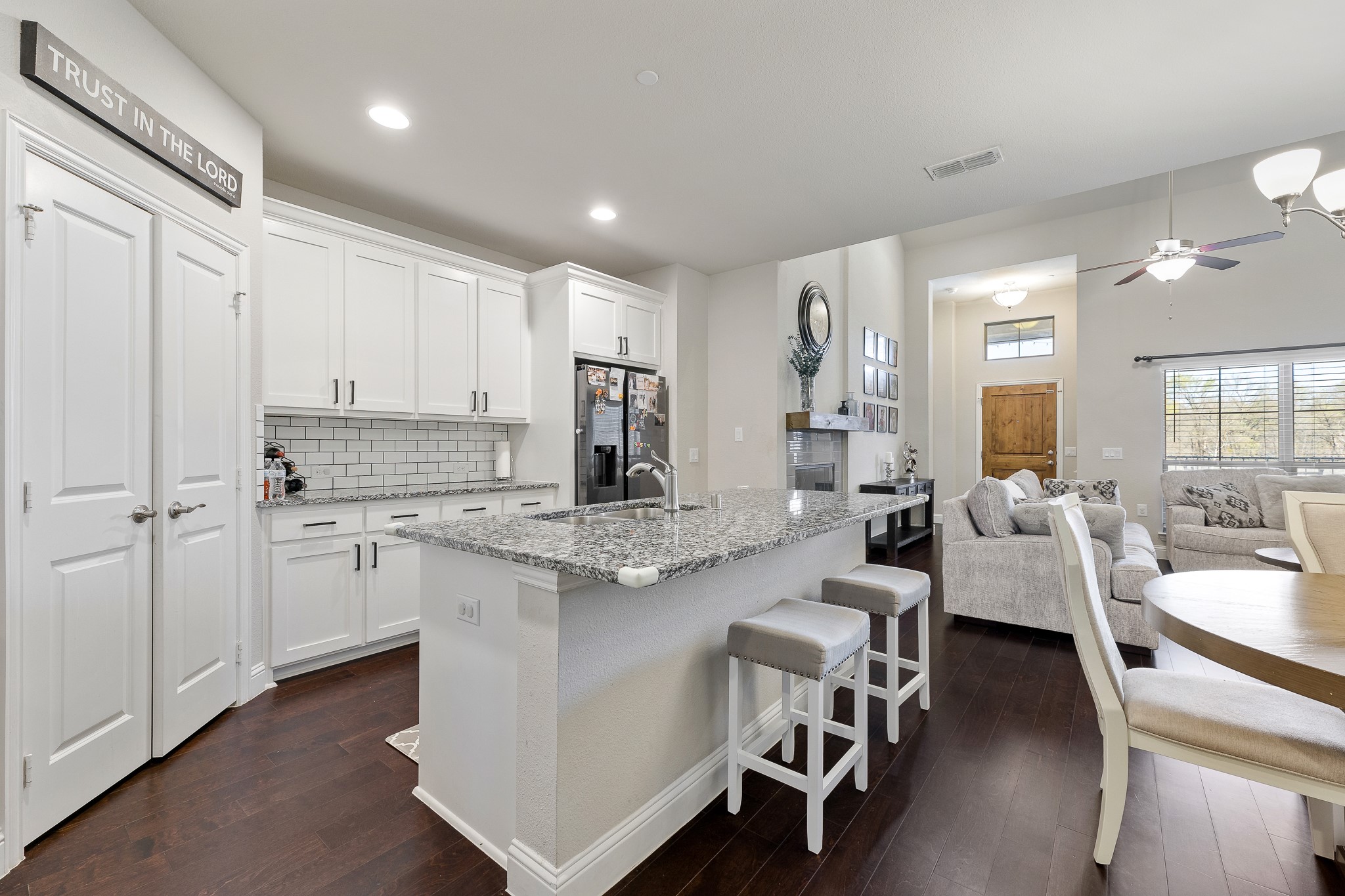 896 Hatton Sumner Place Arlington TX 76005