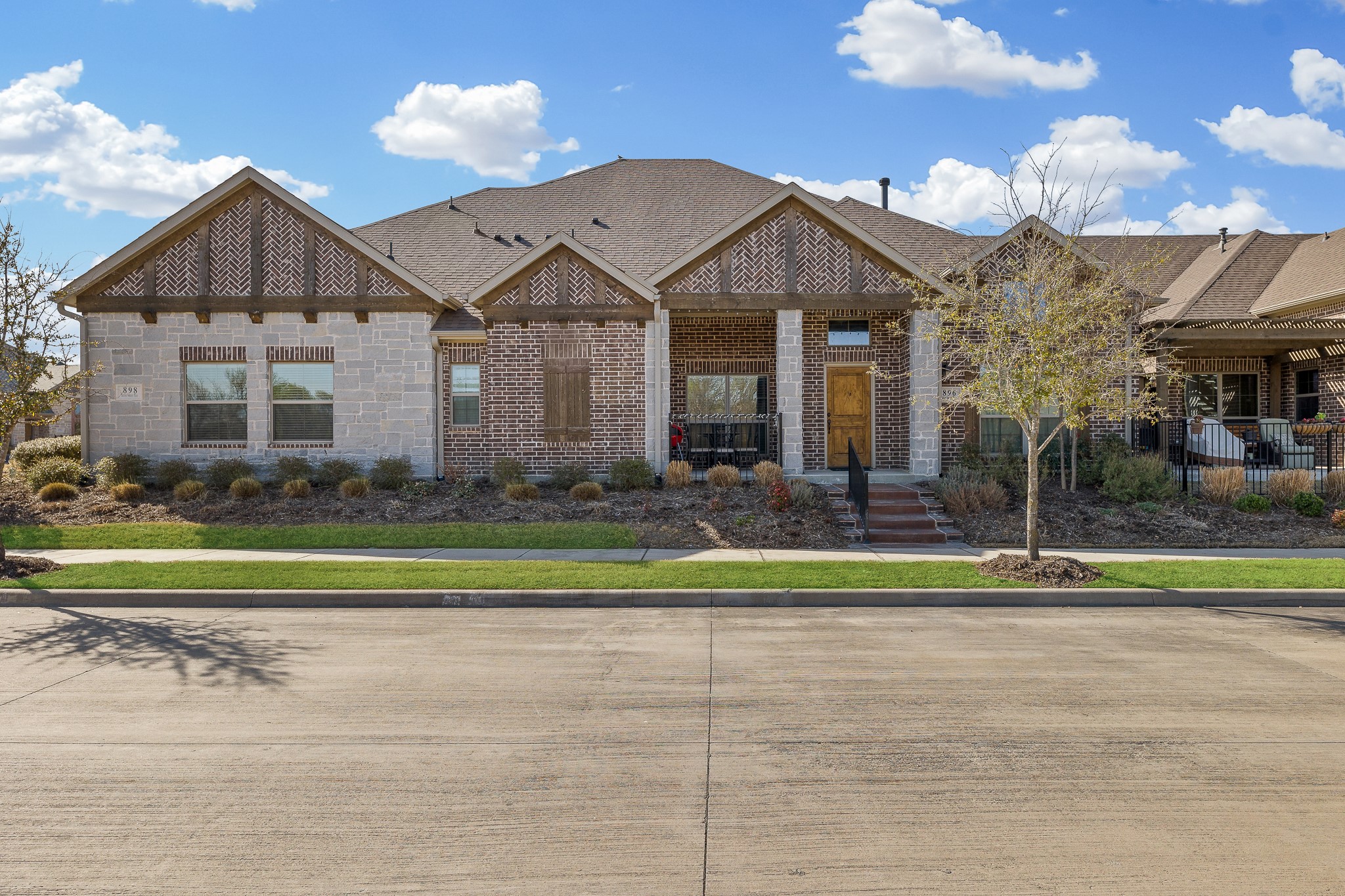 896 Hatton Sumner Place Arlington TX 76005