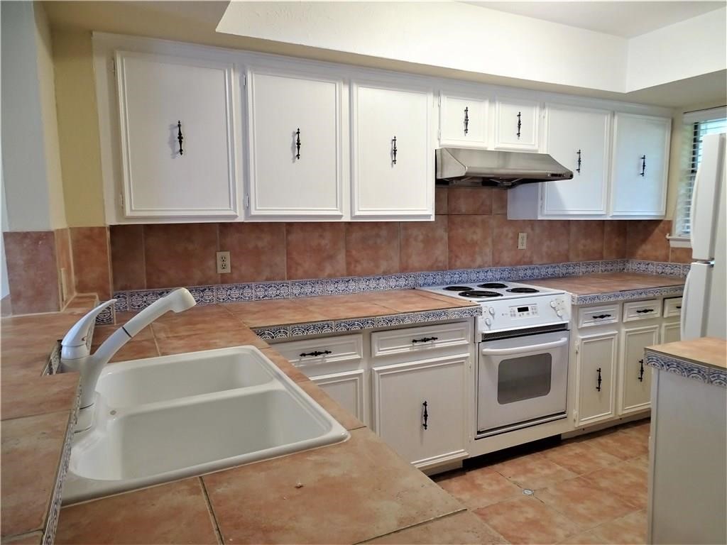 1903 Cobblestone Lane Garland TX 75042