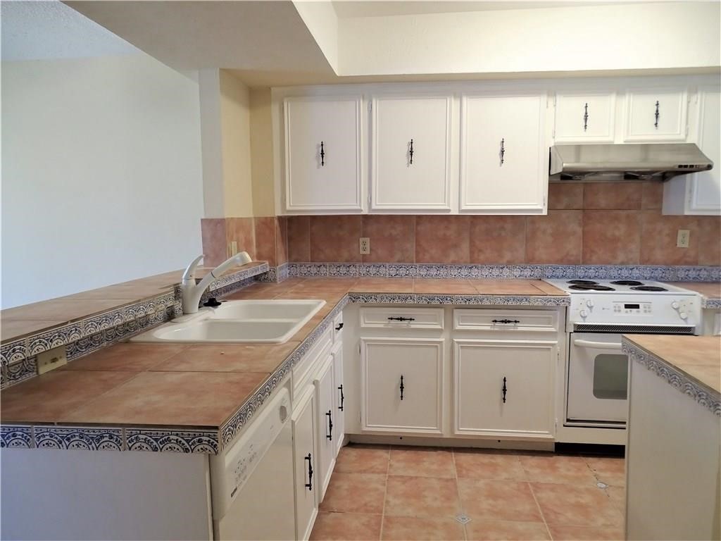 1903 Cobblestone Lane Garland TX 75042