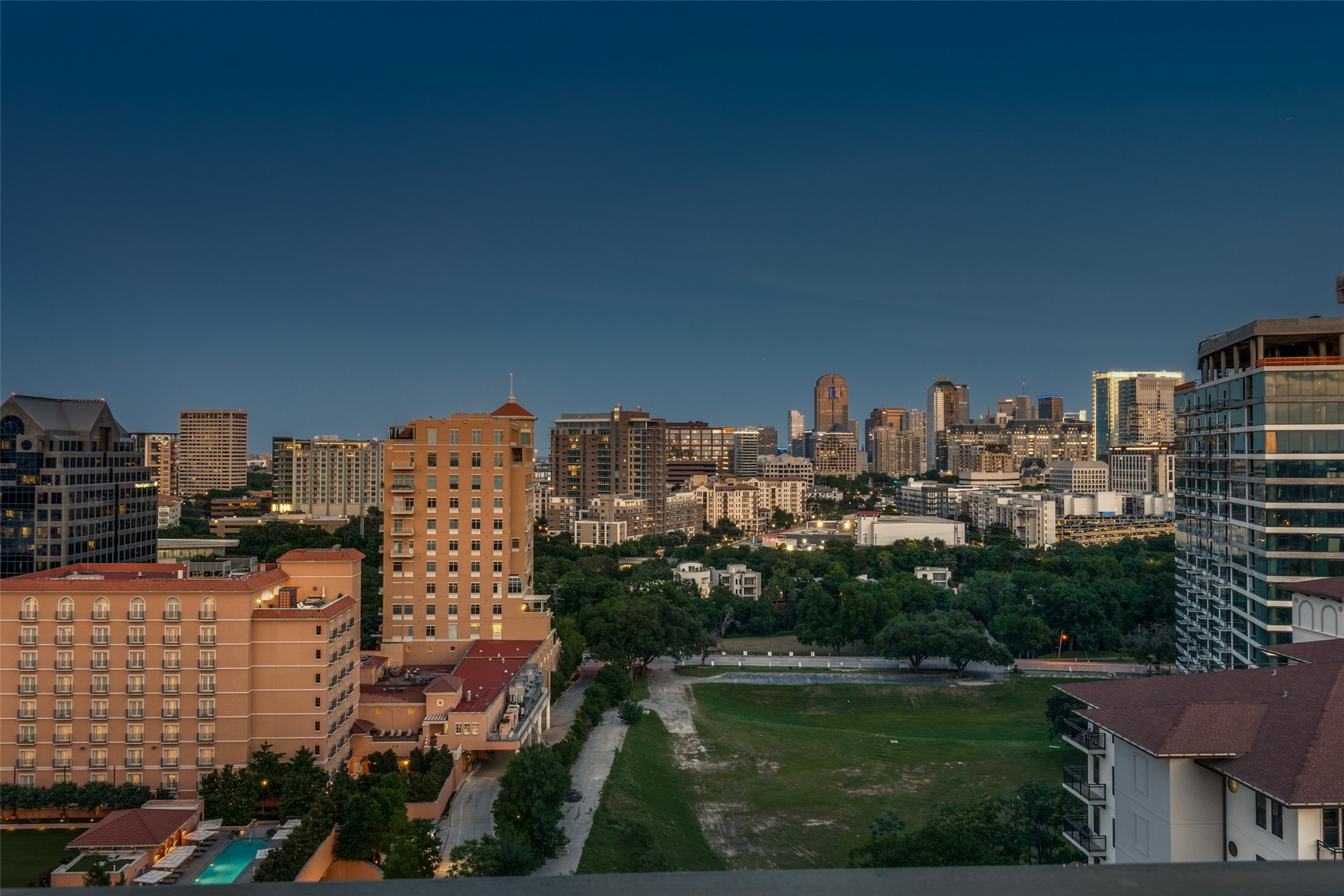 2828 Hood Street Dallas TX 75219