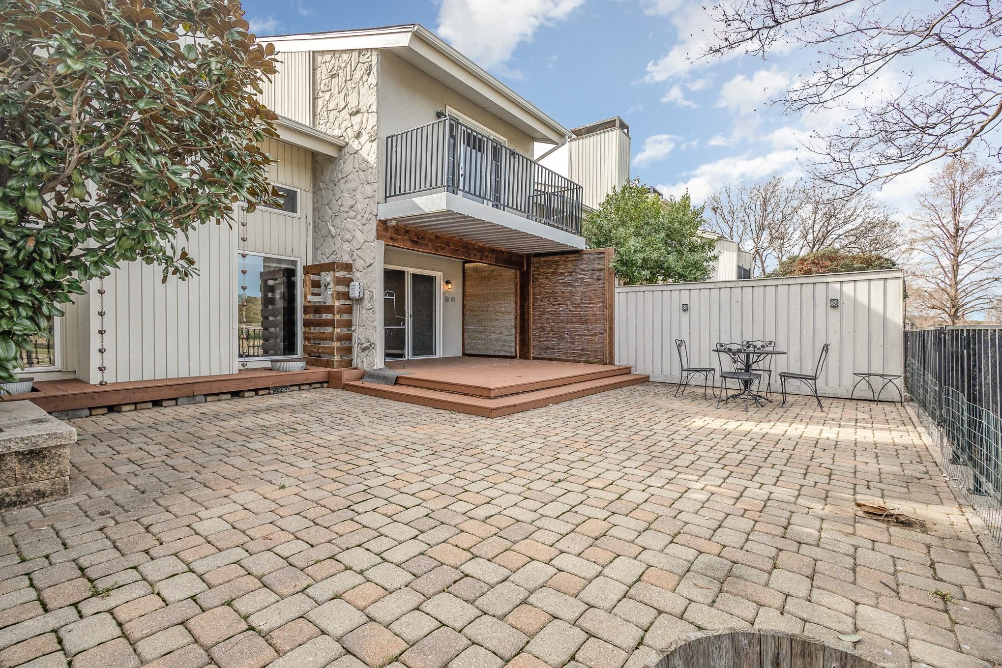 2925 Country Place Circle Carrollton TX 75006