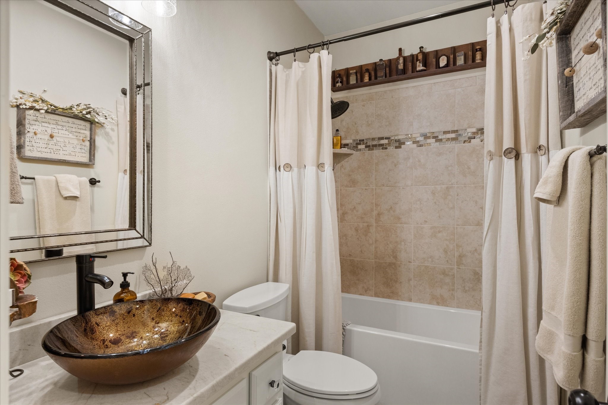 703 N Avalon Court Granbury TX 76048