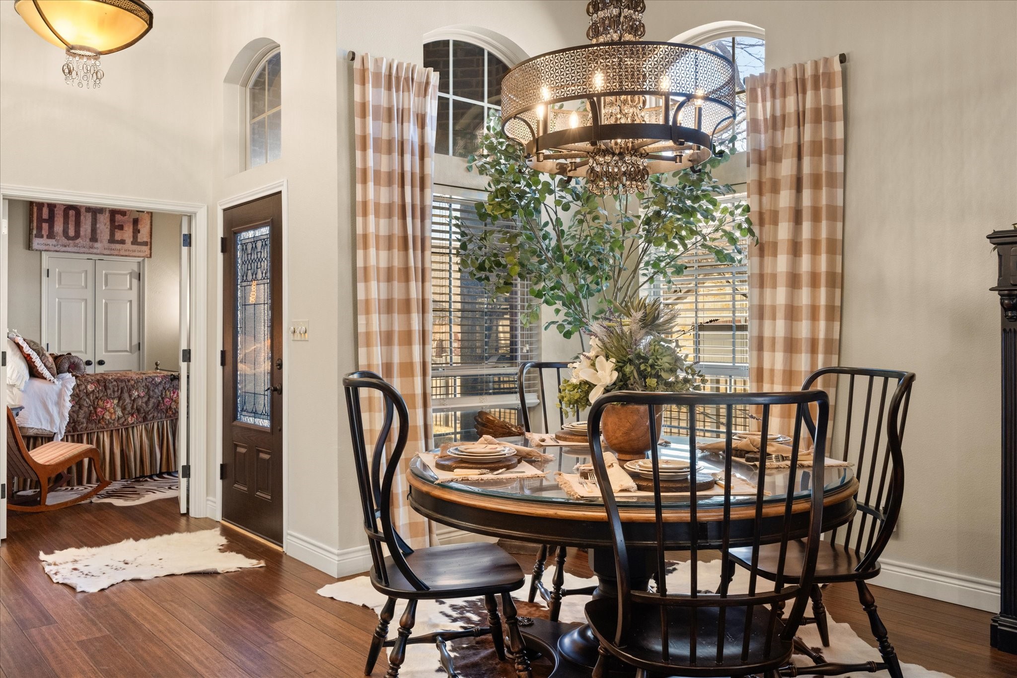 703 N Avalon Court Granbury TX 76048