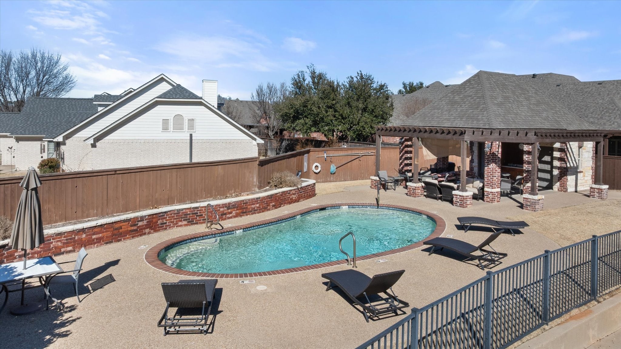 703 N Avalon Court Granbury TX 76048
