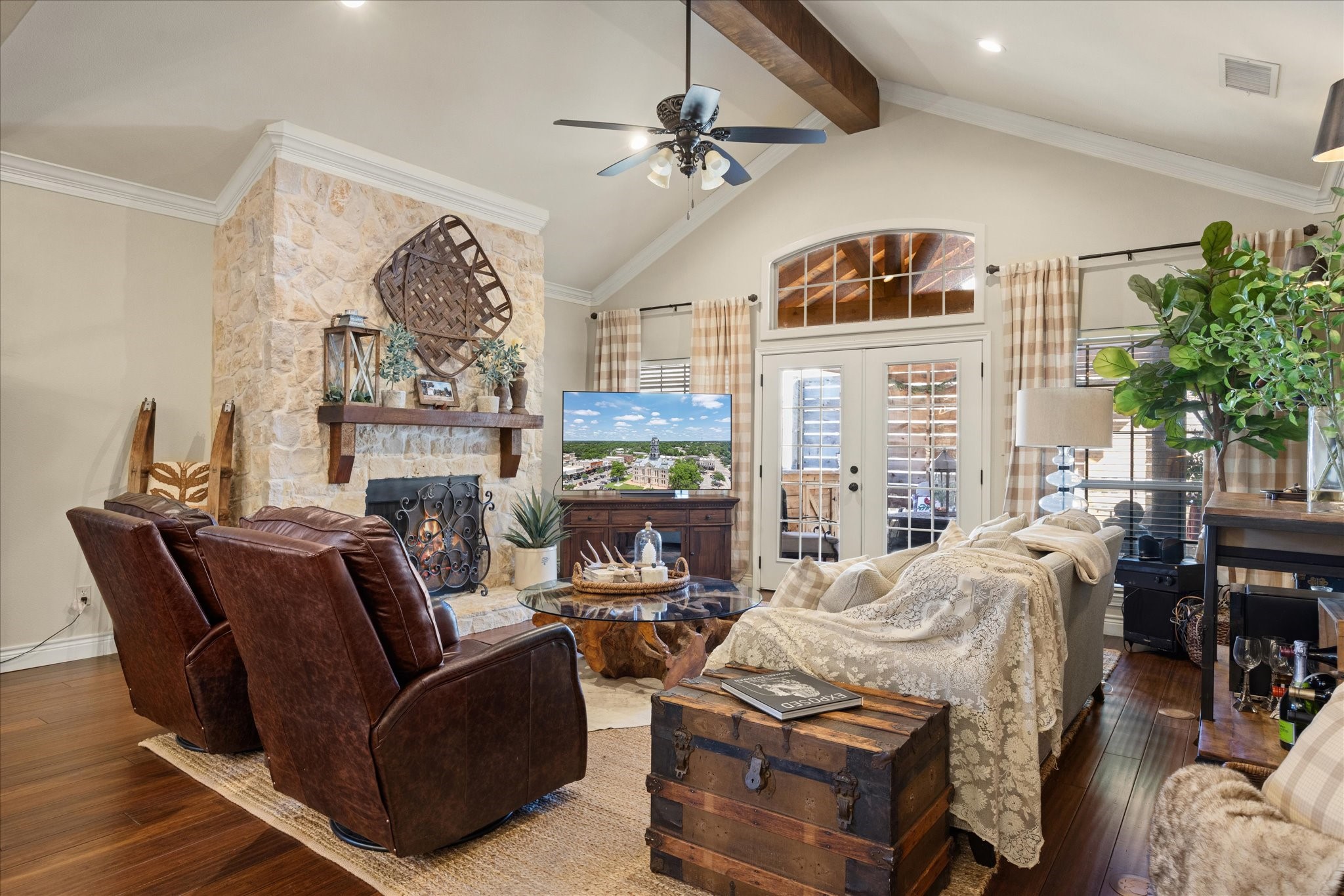 703 N Avalon Court Granbury TX 76048