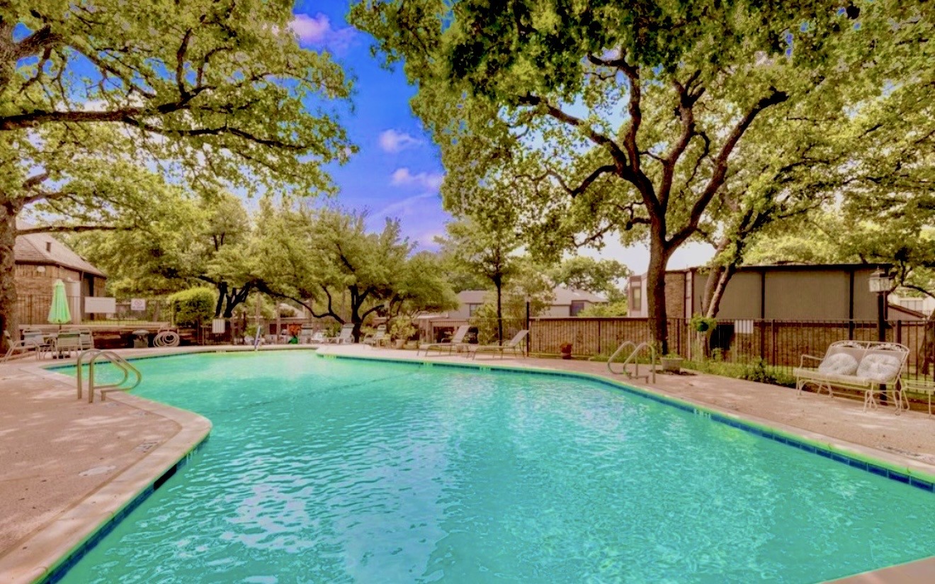 2709 Fairway Park Street Grand Prairie TX 75050