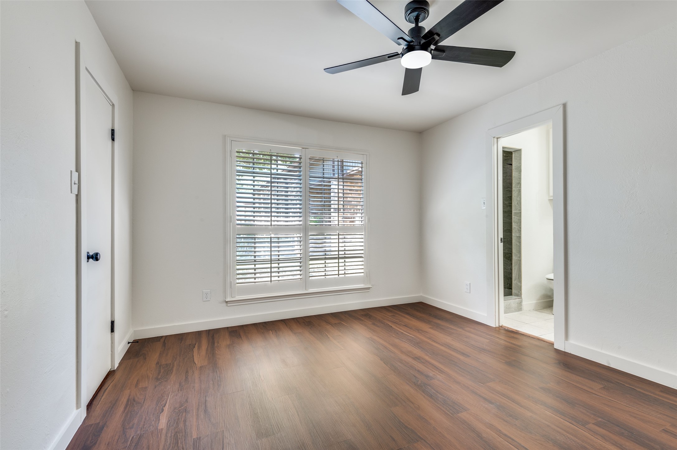 2731 Fairway Park Street Grand Prairie TX 75050