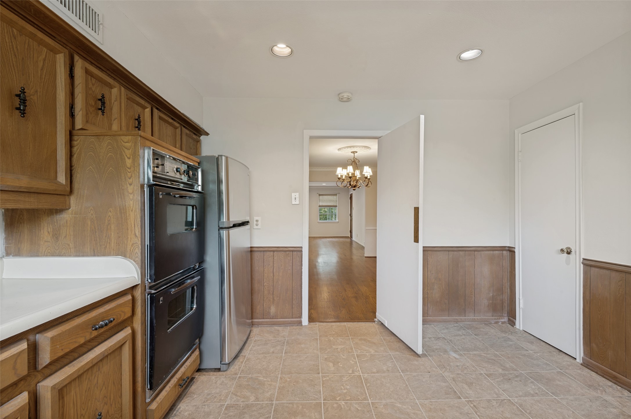 6211 Bandera Avenue Dallas TX 75225