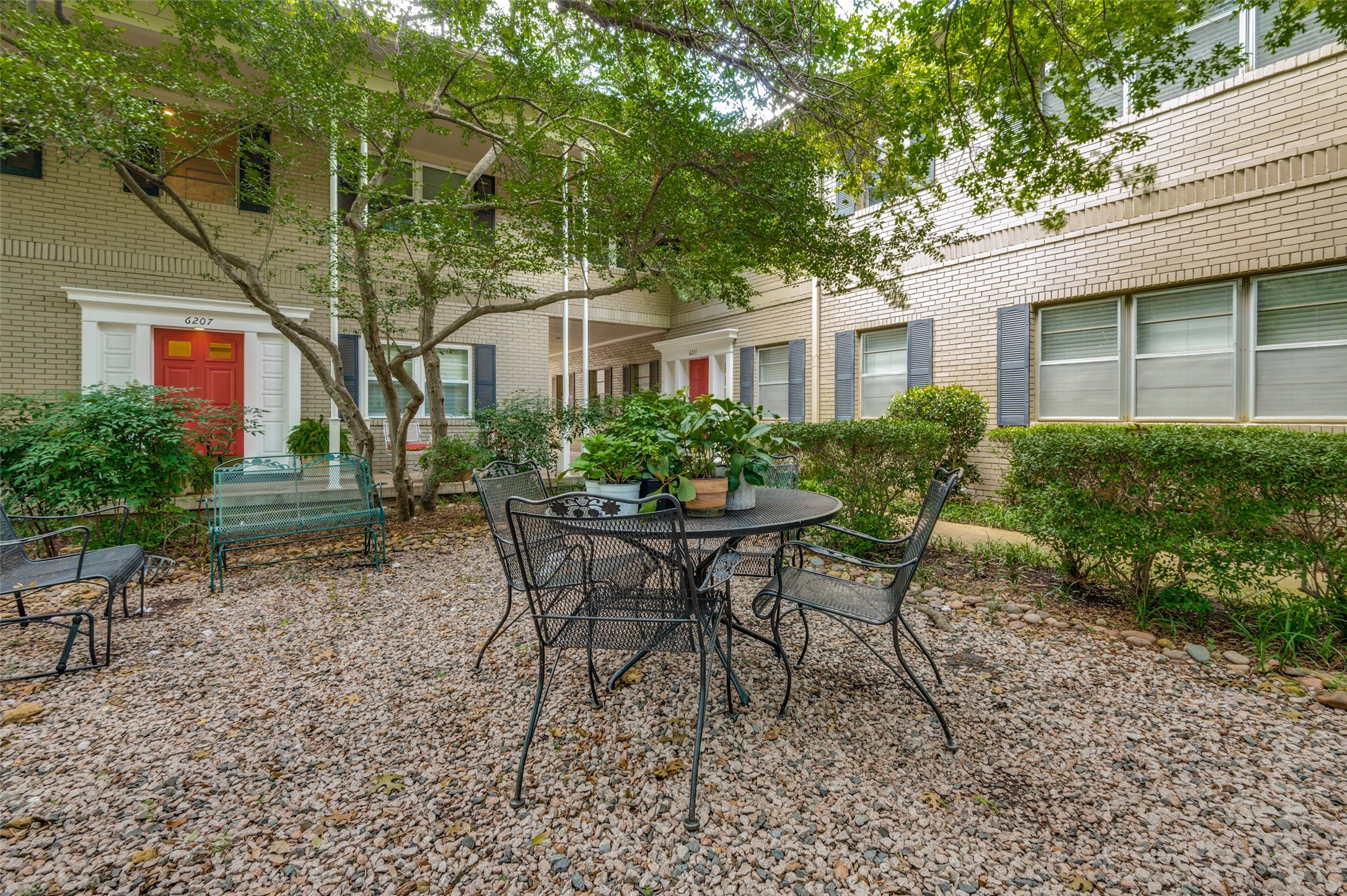 6211 Bandera Avenue Dallas TX 75225