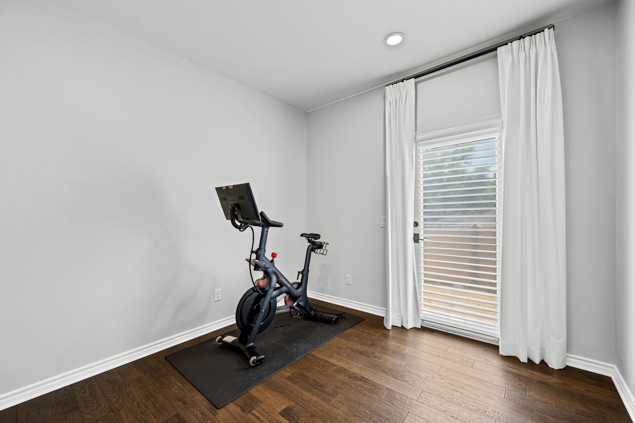3234 N Haskell Avenue Dallas TX 75204