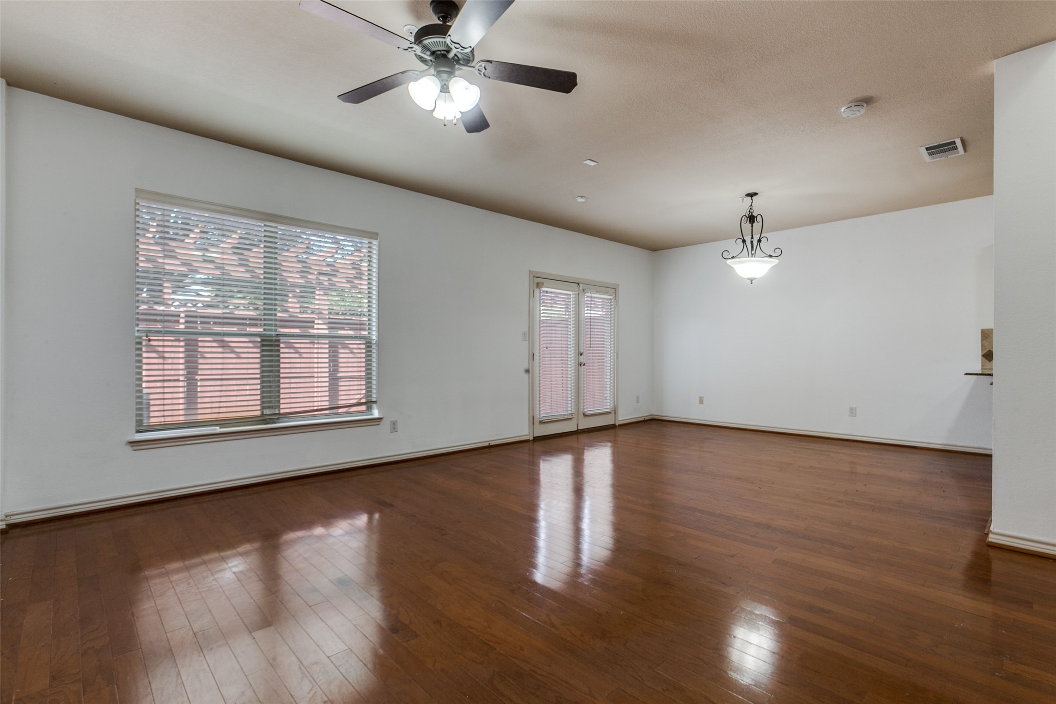 341 Metropolitan Drive Plano TX 75023
