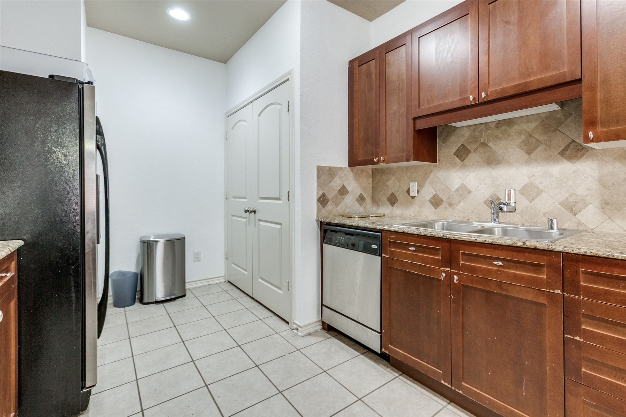 341 Metropolitan Drive Plano TX 75023