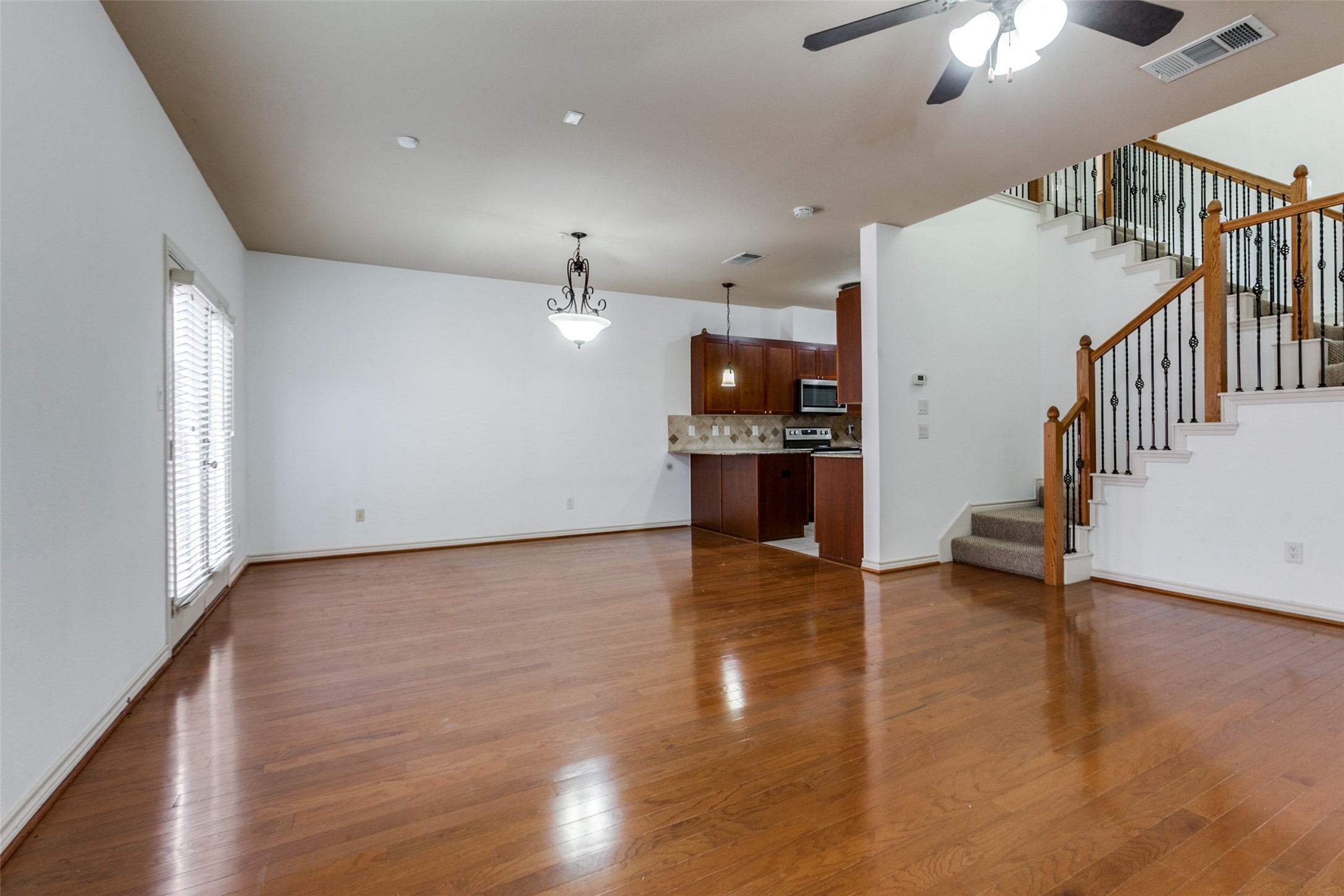 341 Metropolitan Drive Plano TX 75023