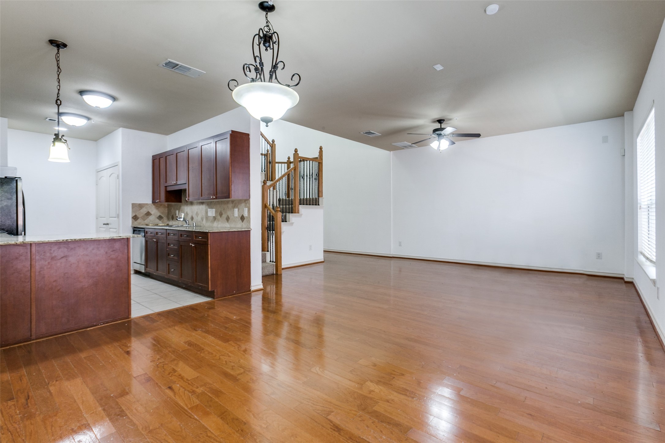 341 Metropolitan Drive Plano TX 75023