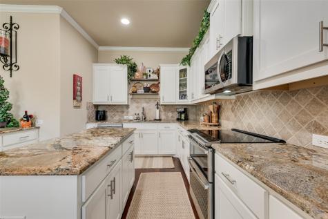 1217 Summerset Lane Burleson TX 76028