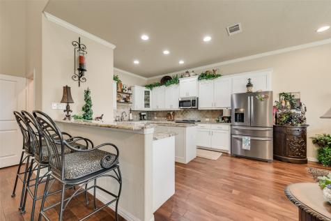 1217 Summerset Lane Burleson TX 76028