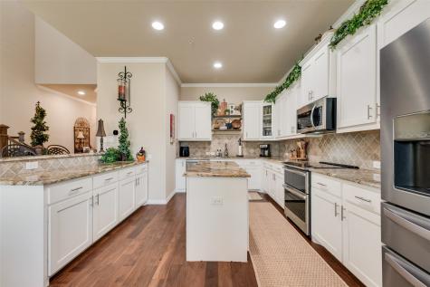 1217 Summerset Lane Burleson TX 76028
