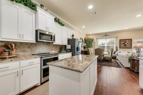 1217 Summerset Lane Burleson TX 76028