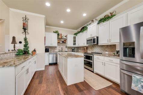 1217 Summerset Lane Burleson TX 76028