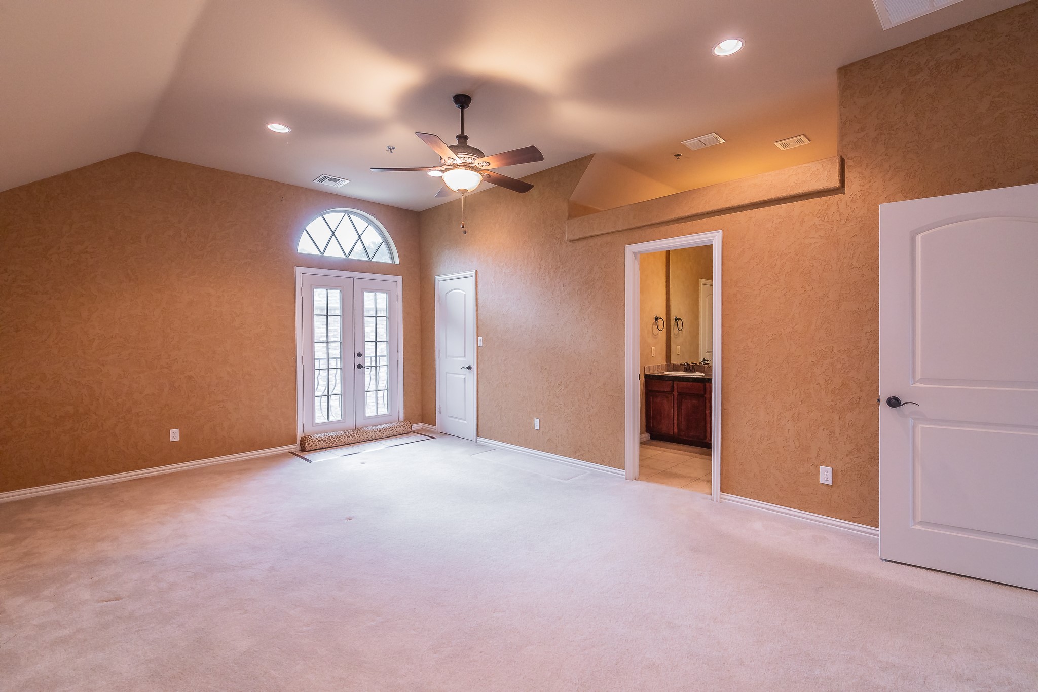 260 Corinna Court Hurst TX 76053