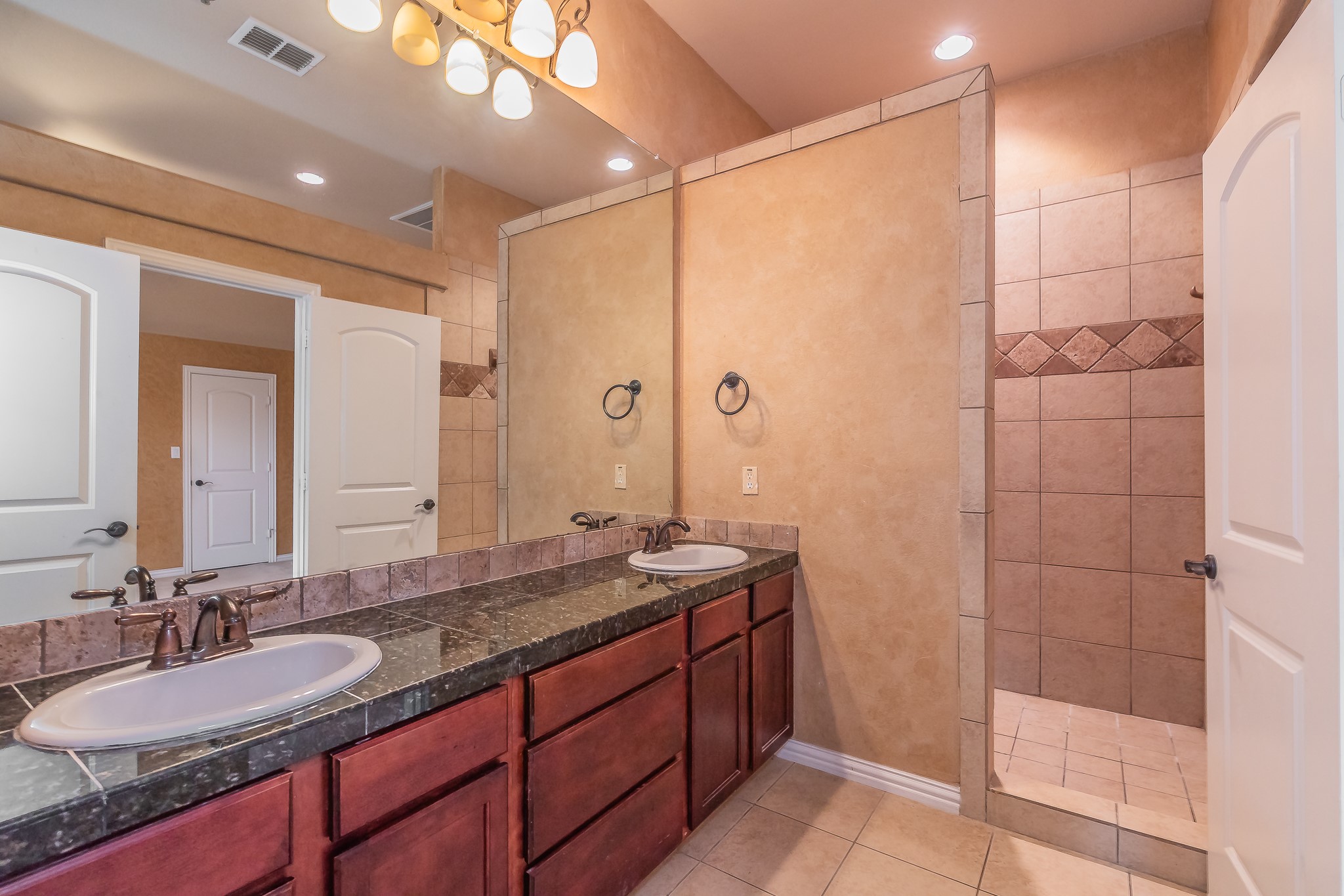 260 Corinna Court Hurst TX 76053
