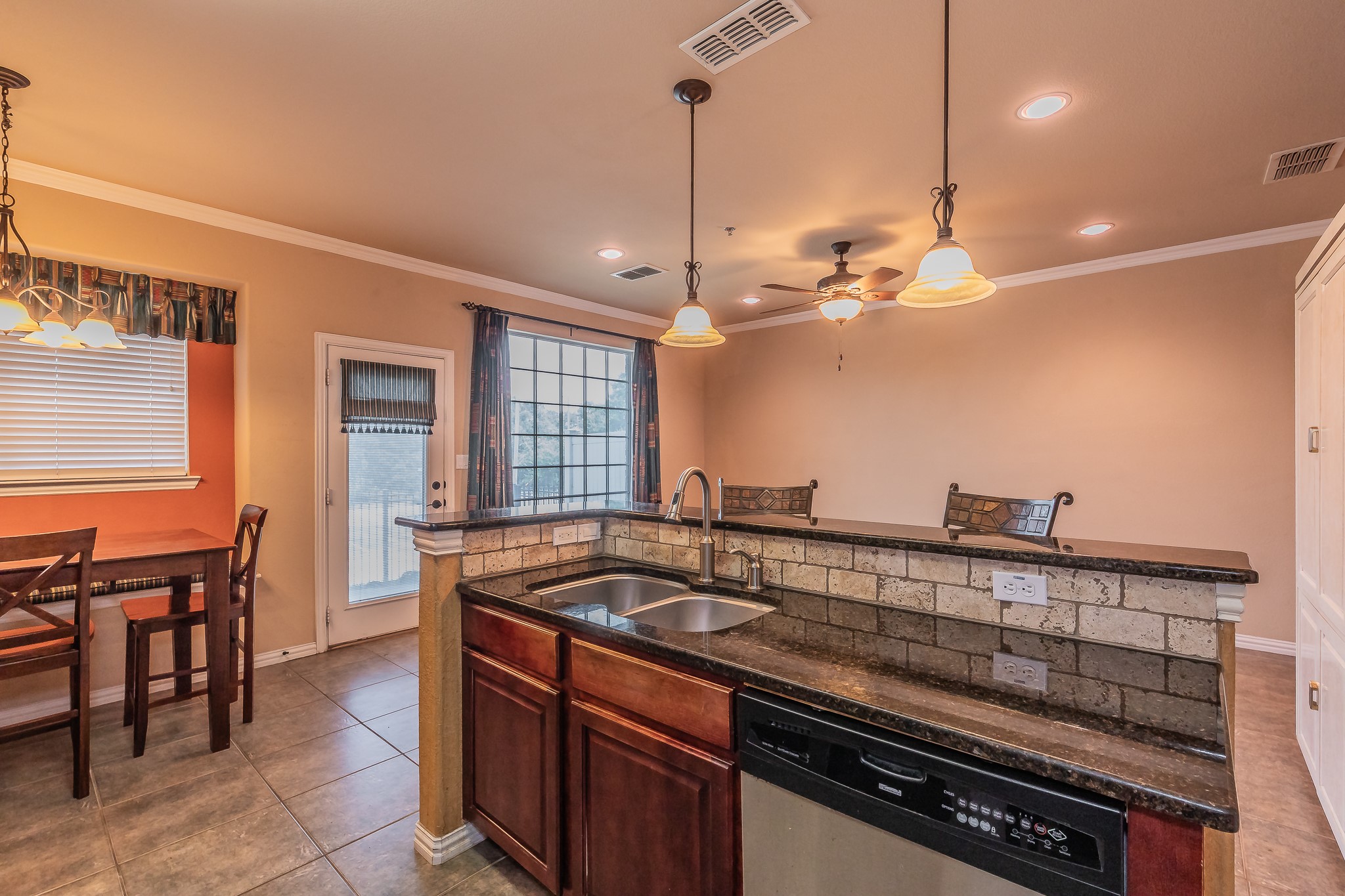 260 Corinna Court Hurst TX 76053